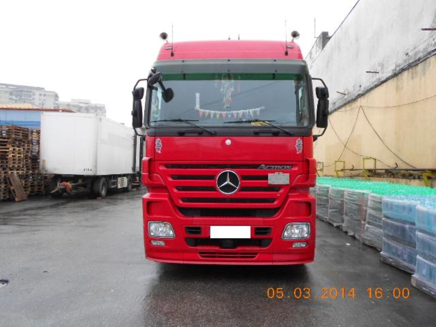 Cap tractor Mercedes Benz 1846 Mega Express